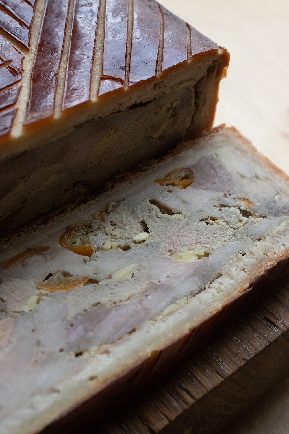 Pâté en Croûte de Trois Volailles au Abricot et Fenouil Sauvage