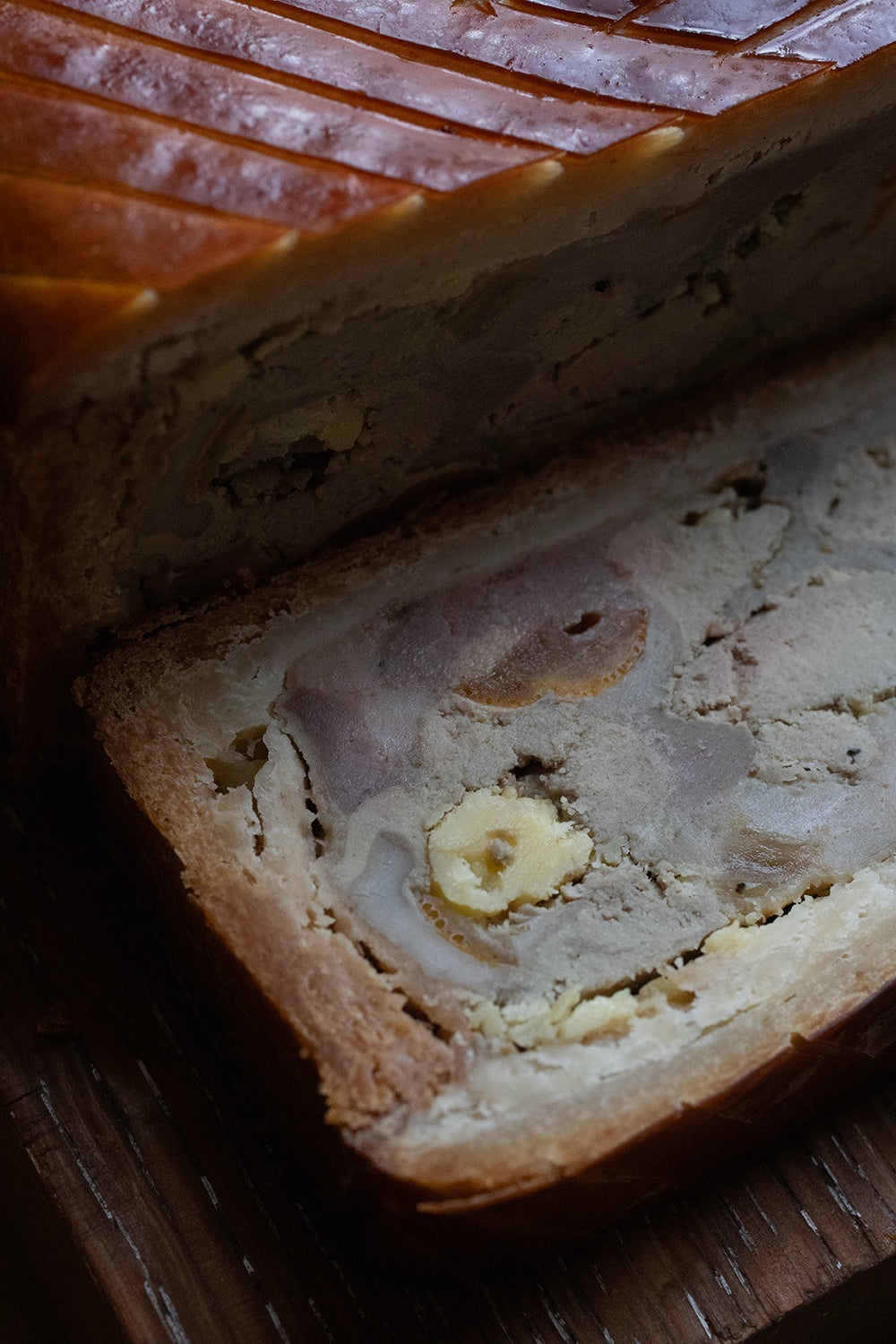 Pâté en Croûte de Trois Volailles au Abricot et Fenouil Sauvage